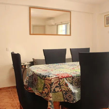 Acapulco Sun & Pool شقة فوينخيرولا
